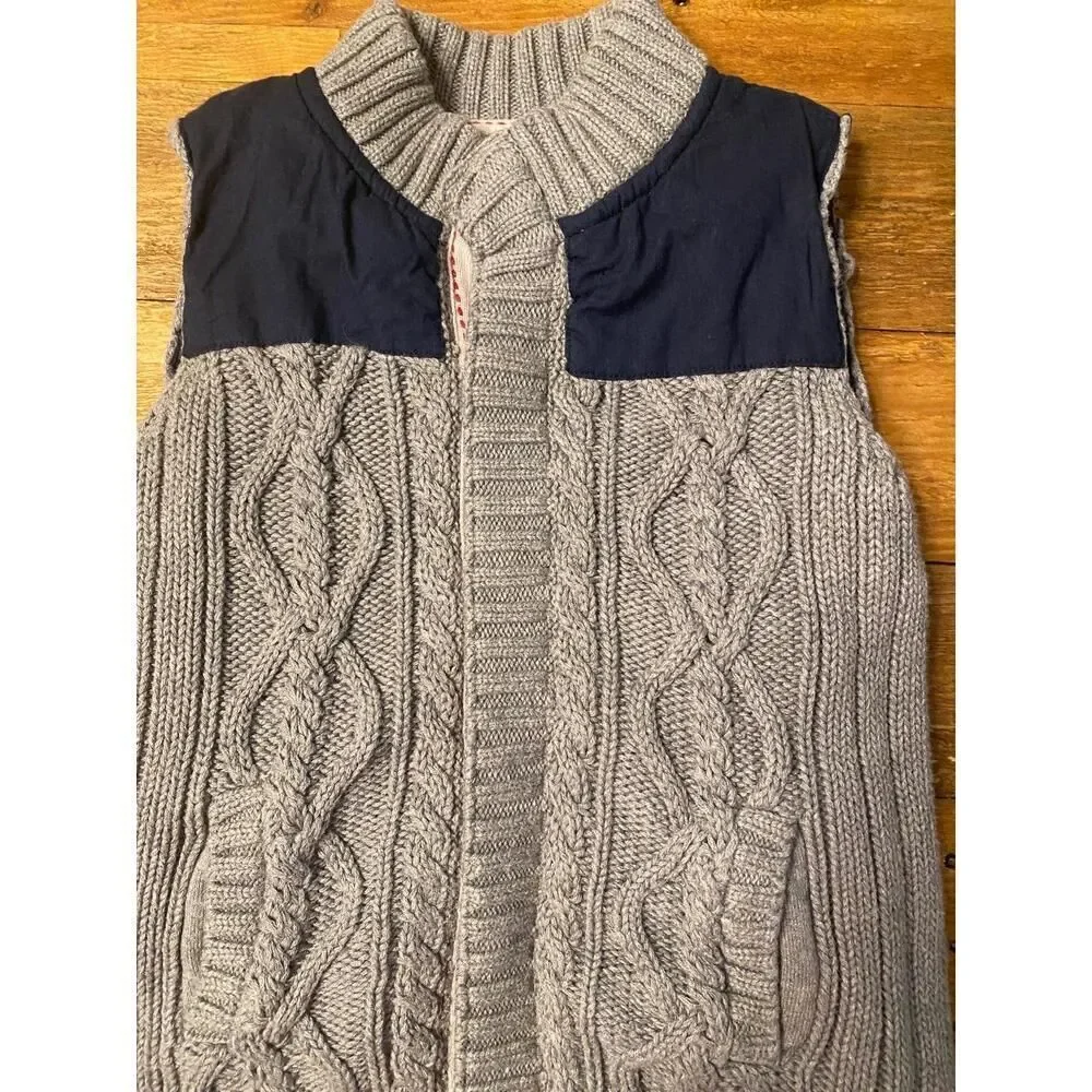 Mudpie 4T Large boys sleeveless Vest Gray Navy Cable Knit Buttons Layering